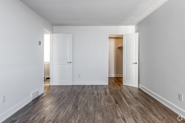 2BR, 1BA - 1,052SF - Primary Bedroom - 340 Colborne Street