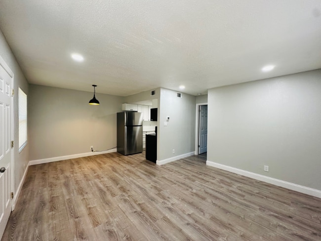 Photo - 618 93rd Ave N Unit 5