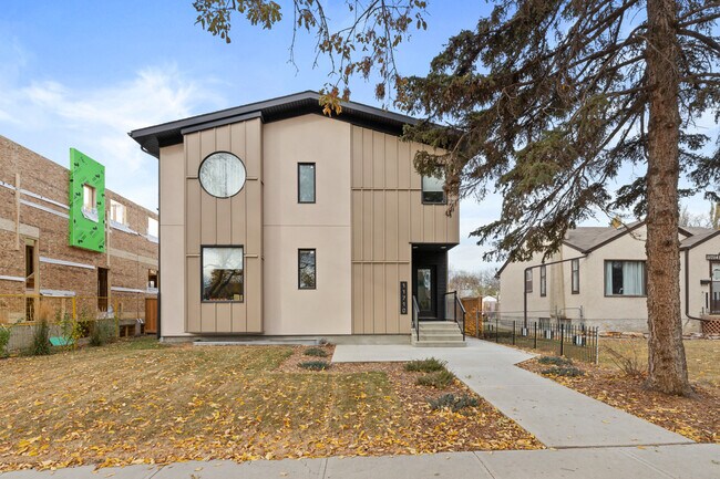 Photo - 11710-11125 125 St NW Unit BSMT 3