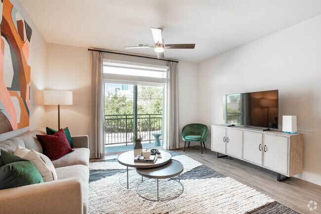 2BR, 2BA - 1098SF - Living Room