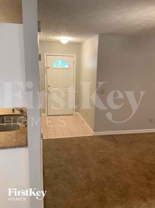 Photo - 1675 Pilgrim Way