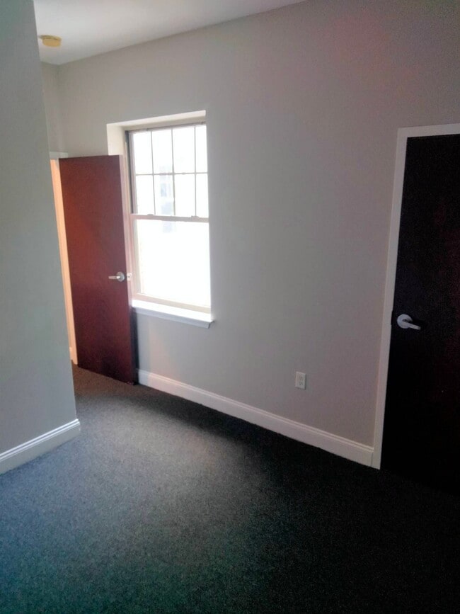 Photo - 210 Farmington Ave Unit 401