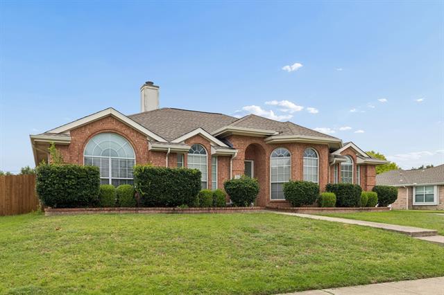 Building Photo - 300 Thomas Dr