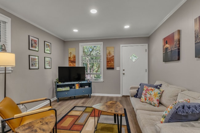 Photo - 230 Bermuda Dr