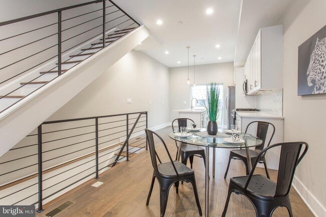 Photo - 542 Pierce St