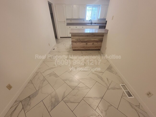 Photo - 3704 S Vancouver St