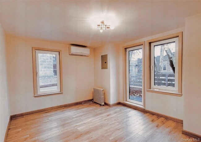 Photo - 78-26 79th St