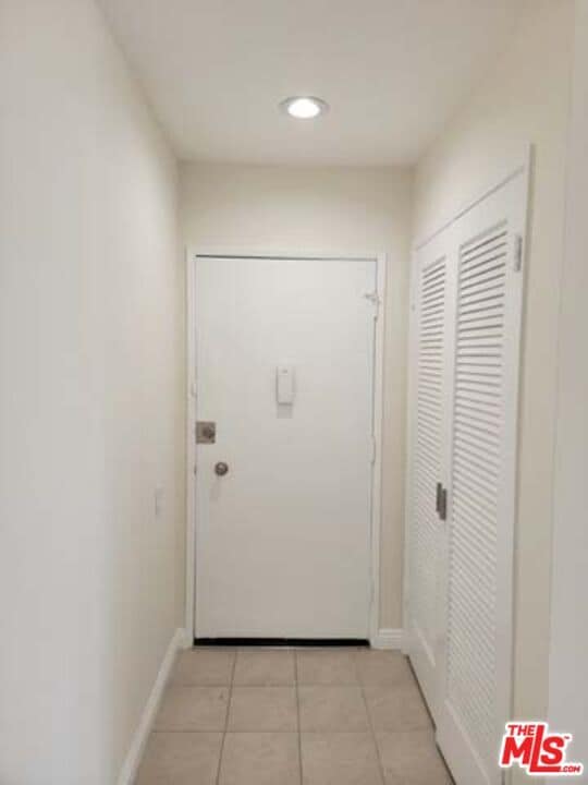 Photo - 1850 Thayer Ave Unit 4