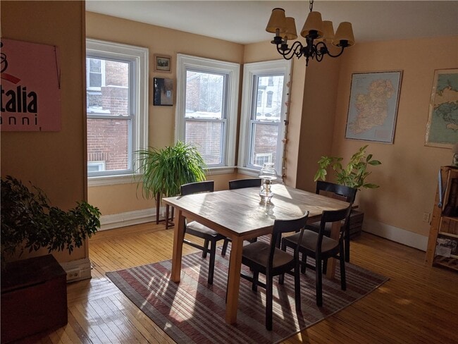 Photo - 399 S Main St