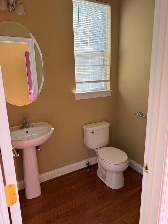 23 Bishop Pine Rd