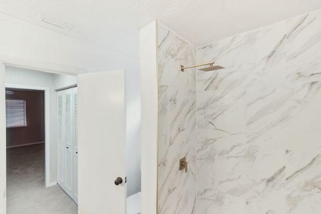 Photo - 150 Pine Cone Trail