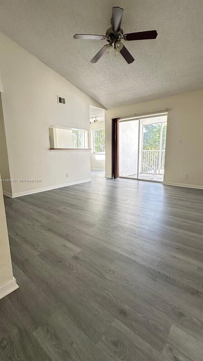 Photo - 5672 Rock Island Rd Unit 262