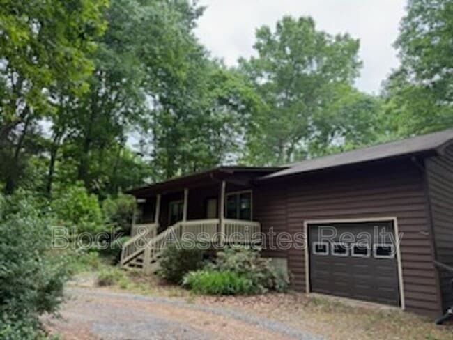 Building Photo - 3077 S North Carolina Hwy 58
