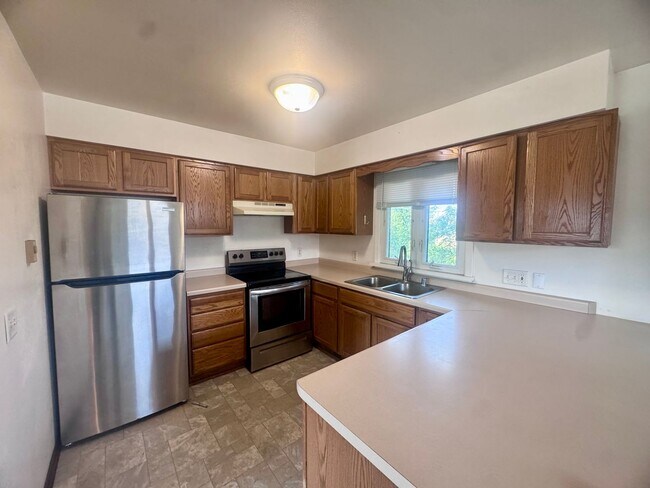 Photo - 156-156 Kroncke Dr Unit 156