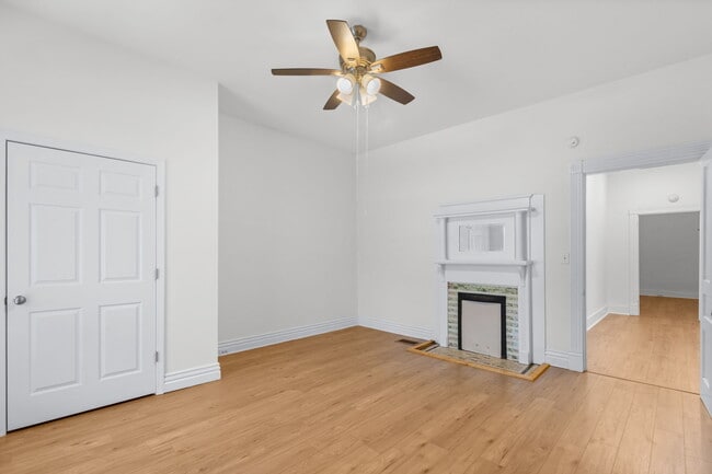 Photo - 449 E Brandeis Ave