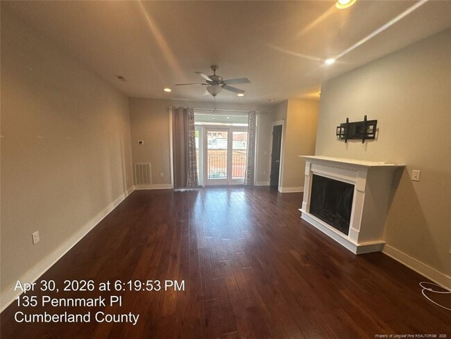 Photo - 123 Pennmark Pl