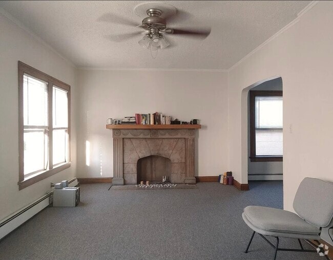Building Photo - 15301 Waterloo Rd Rental