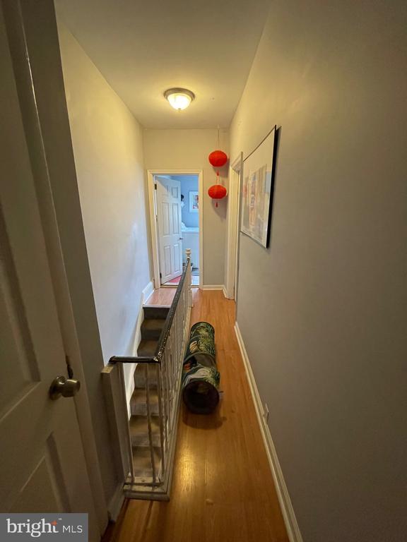 Photo - 2053 Sigel St