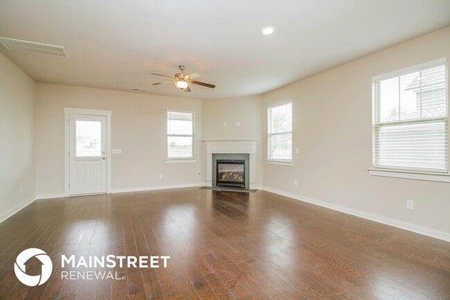 Photo - 789 Ewell Farm Dr