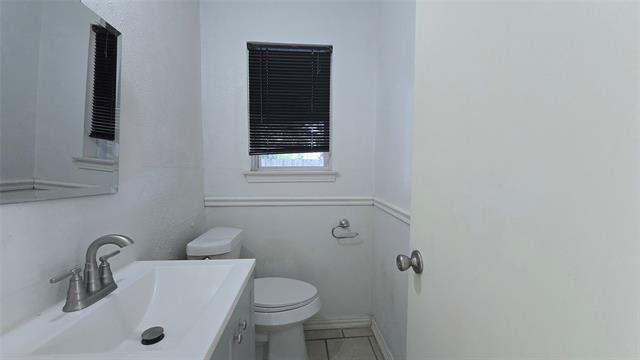 Photo - 620 Royal Crest Dr