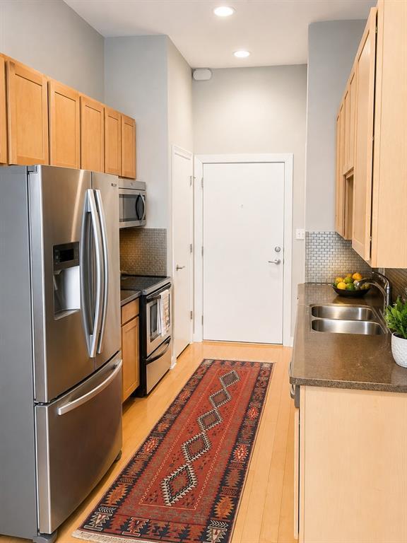 2931 E 12th St Unit 304