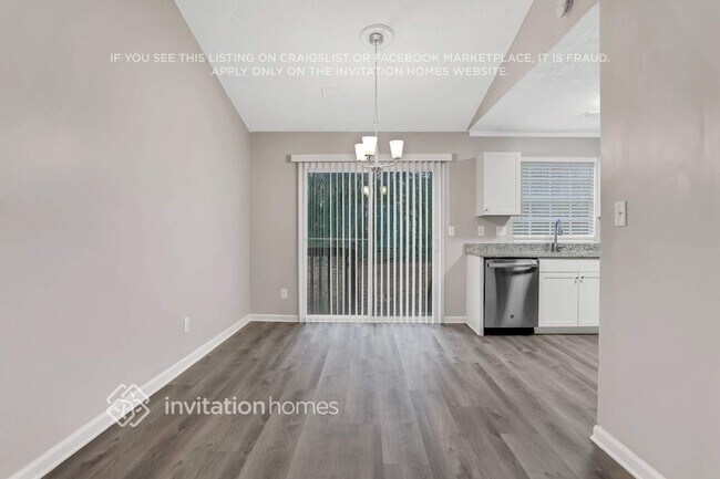 Photo - 417 Maid Marion Ln