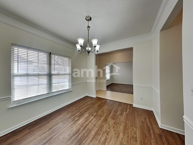 Photo - 1031 Sparrow Valley Way