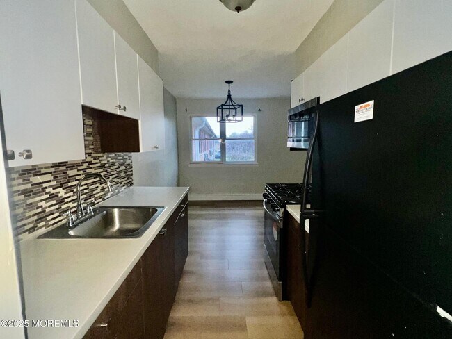 Photo - 12 Manchester Ct Unit H