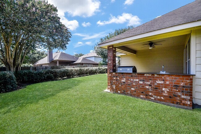 Photo - 6030 Wildbriar Ln