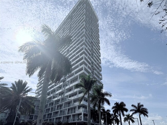 Photo - 2000 Metropica Wy Unit 1105