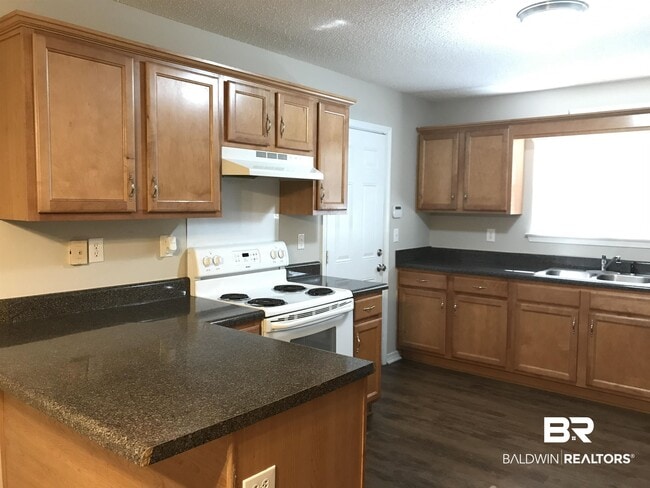 Photo - 25855 Argonne Dr