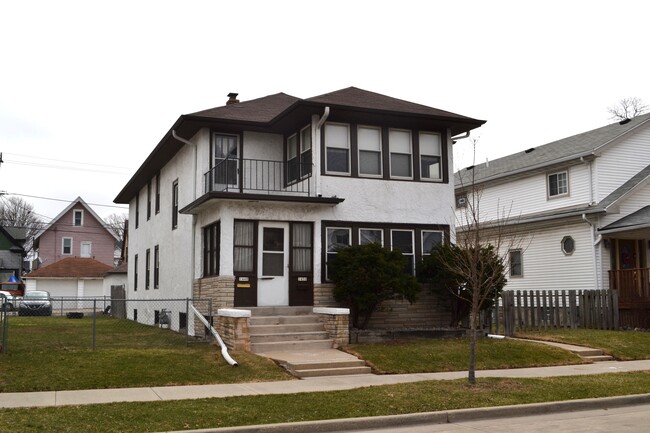 Building Photo - 1448 S 73rd St Unit 1448