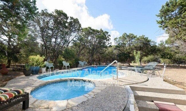 Photo - 2374 Johnson Rd