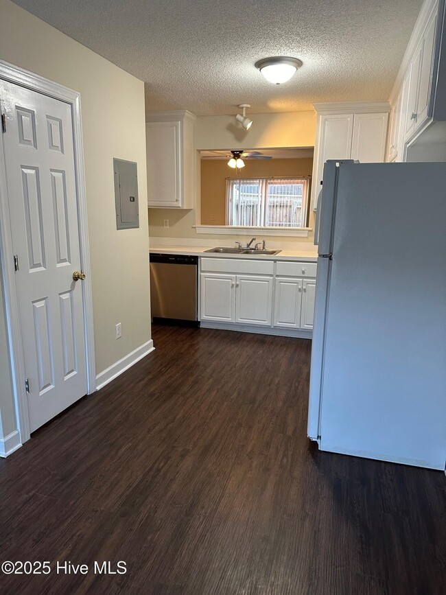 Photo - 2907 Eastridge Ct