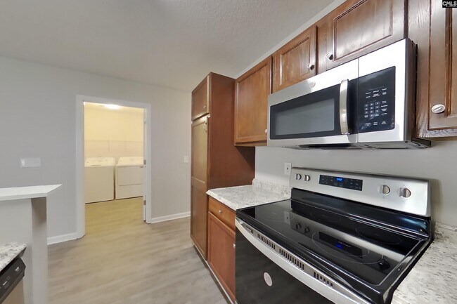 Photo - 80 Springway Dr