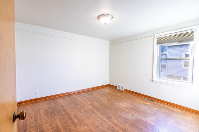 Photo - 1705 31st St