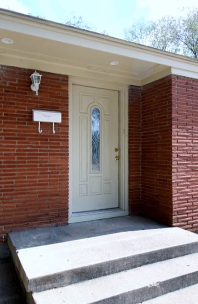 Photo - Rarely available and ready for immediate move in!