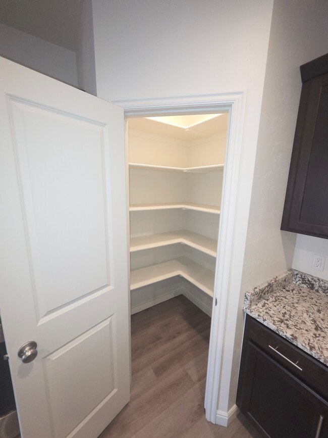 Photo - 250 W 1200 S