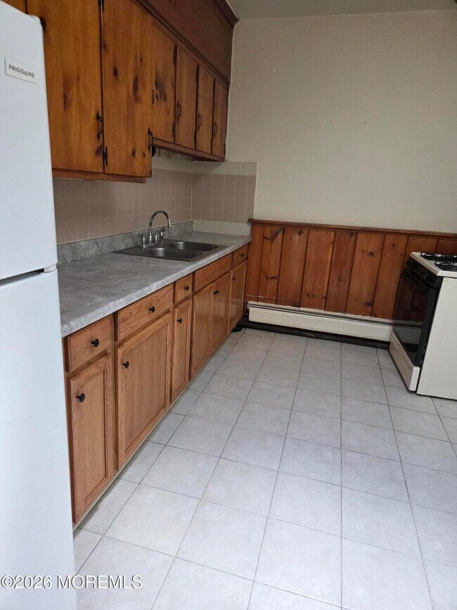 605 Broadway Unit 2