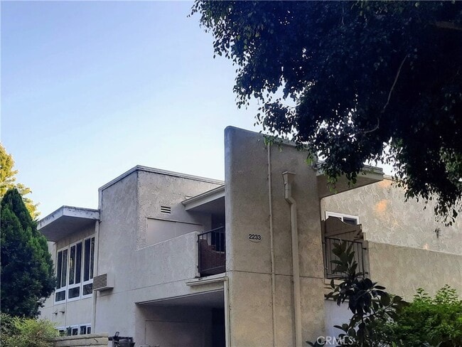 Building Photo - 2233 Via Puerta Unit N