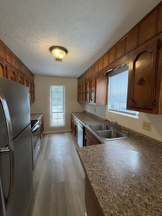 Photo - 311 Leisure Lake Dr