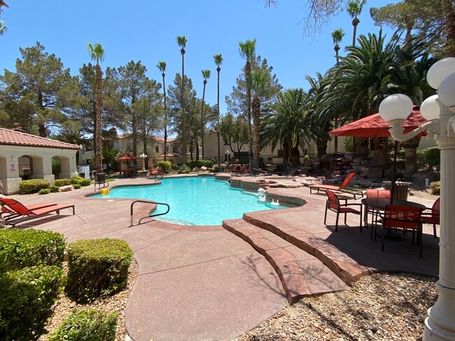 Photo - 2975 Bluegrass Ln Unit 312