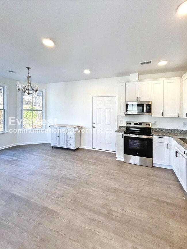 Photo - 1372 Robins Nest Drive