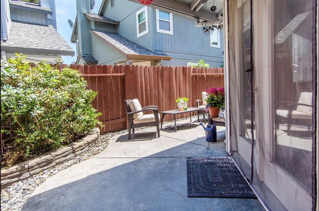 Photo - 35 Patricia Way