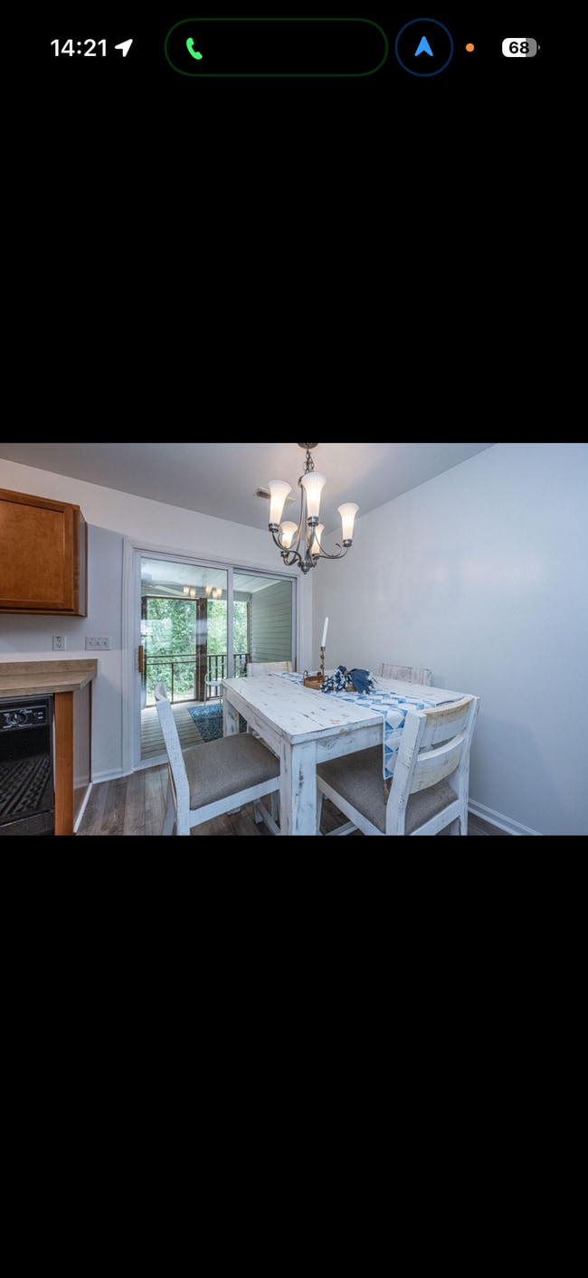 Photo - 444 Doane Way