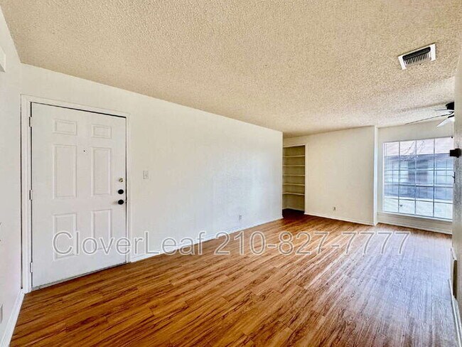 Photo - 10565 Starcrest Dr