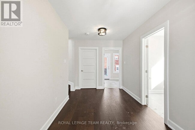 Photo - 7 Gwynne Ave