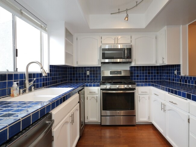 Photo - 239 N Juanita Ave