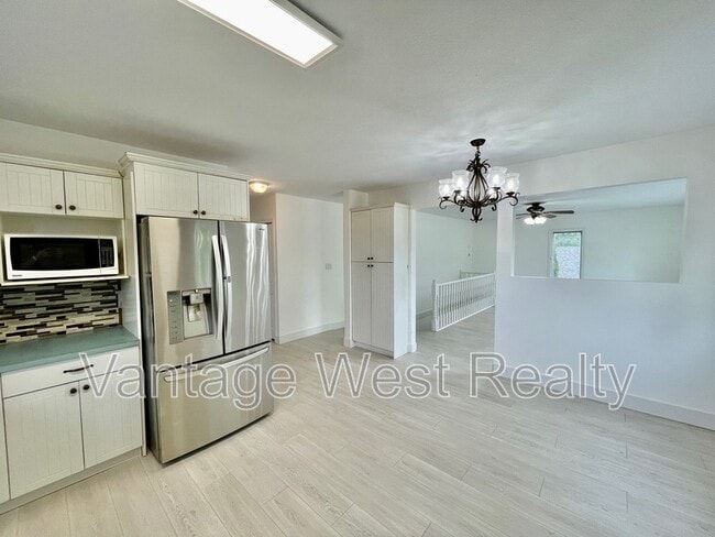 Photo - 240 Wallace Rd