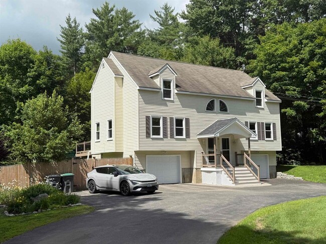 Building Photo - 158 Tina Dr Unit A